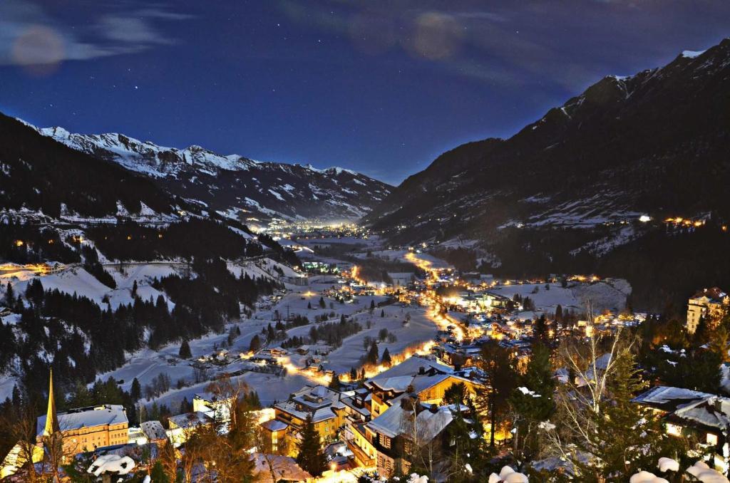 Kur&Ferien Hotel Helenenburg Bad Gastein Εξωτερικό φωτογραφία